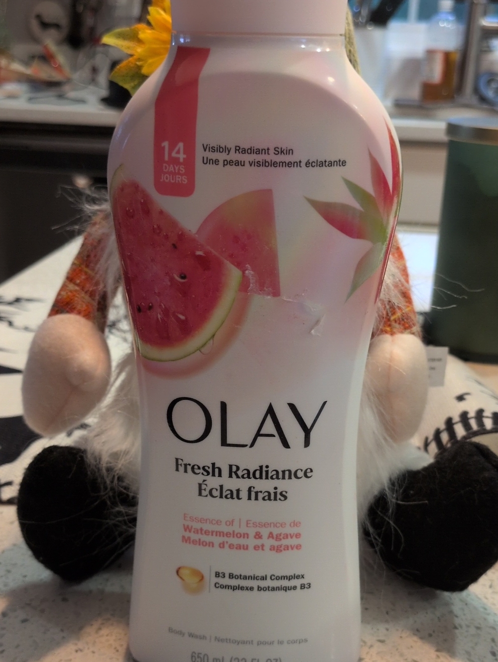 OLAY Fresh Radiance Body Wash – Watermelon & Agave Pink Bottle